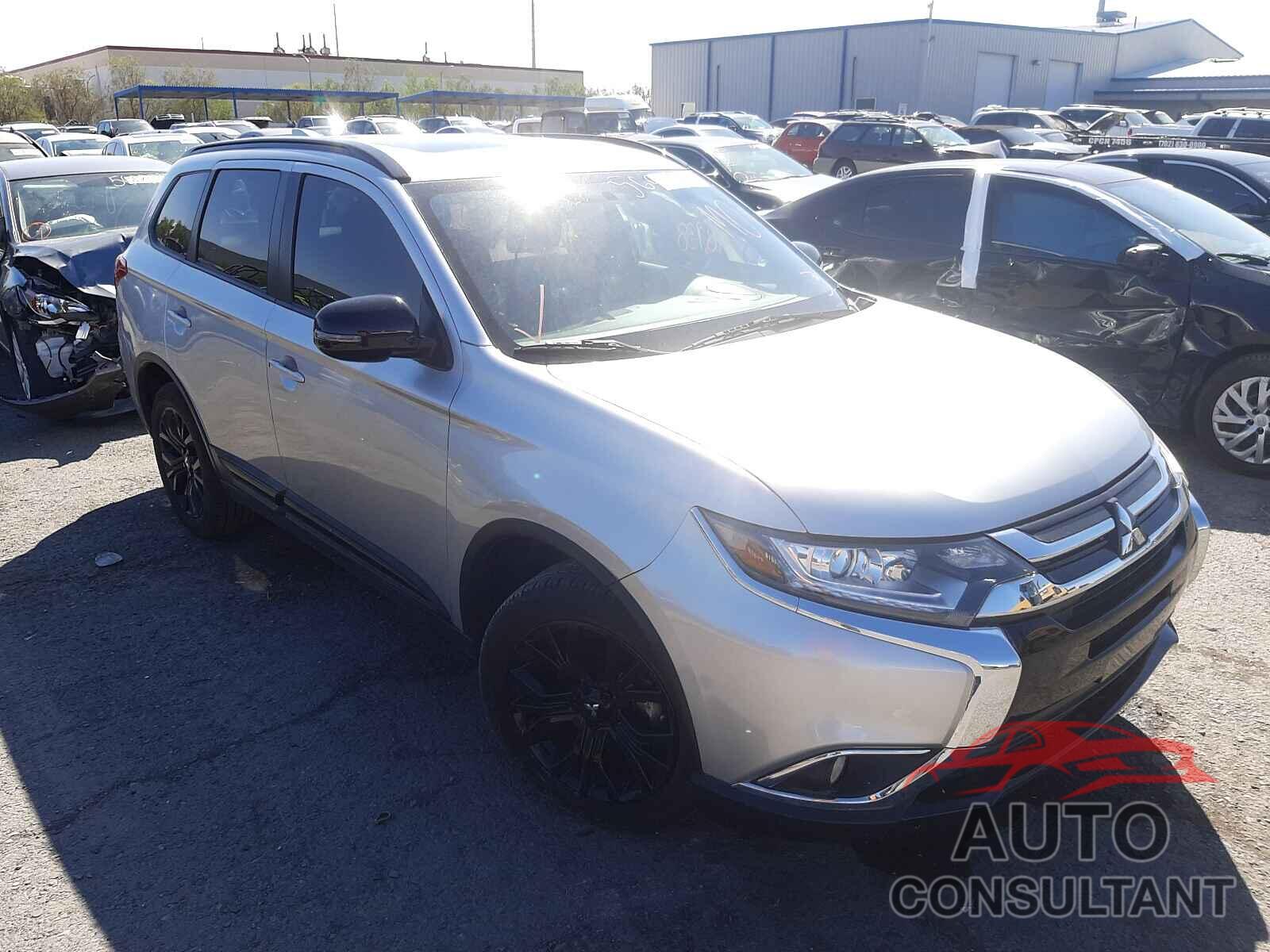 MITSUBISHI OUTLANDER 2018 - JA4AD3A31JZ021787