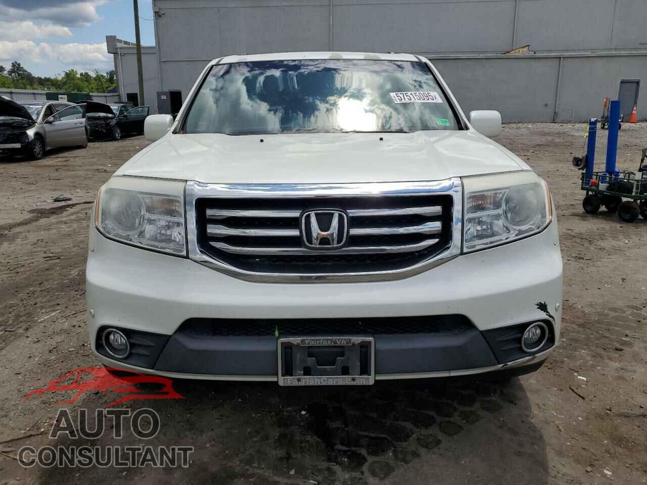 HONDA PILOT 2012 - 5FNYF4H9XCB077136