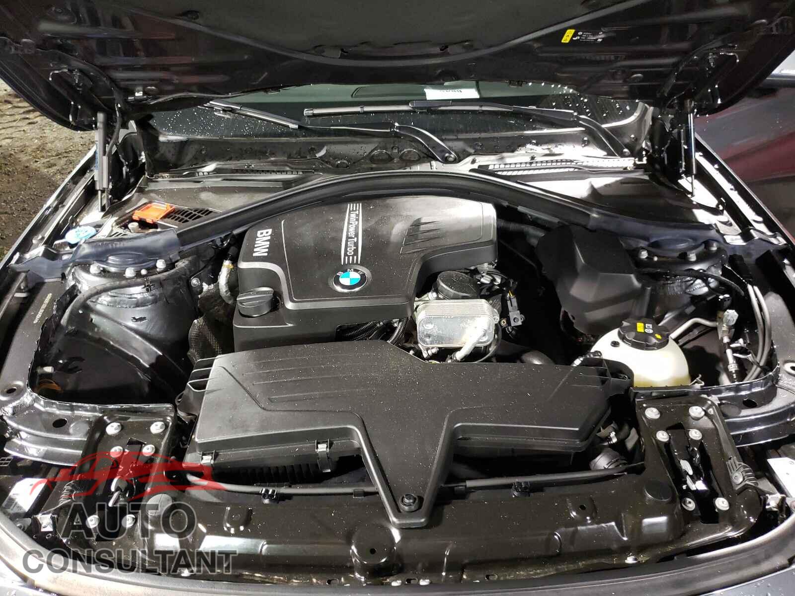 BMW 3 SERIES 2018 - WBA8E5G55JNU48044