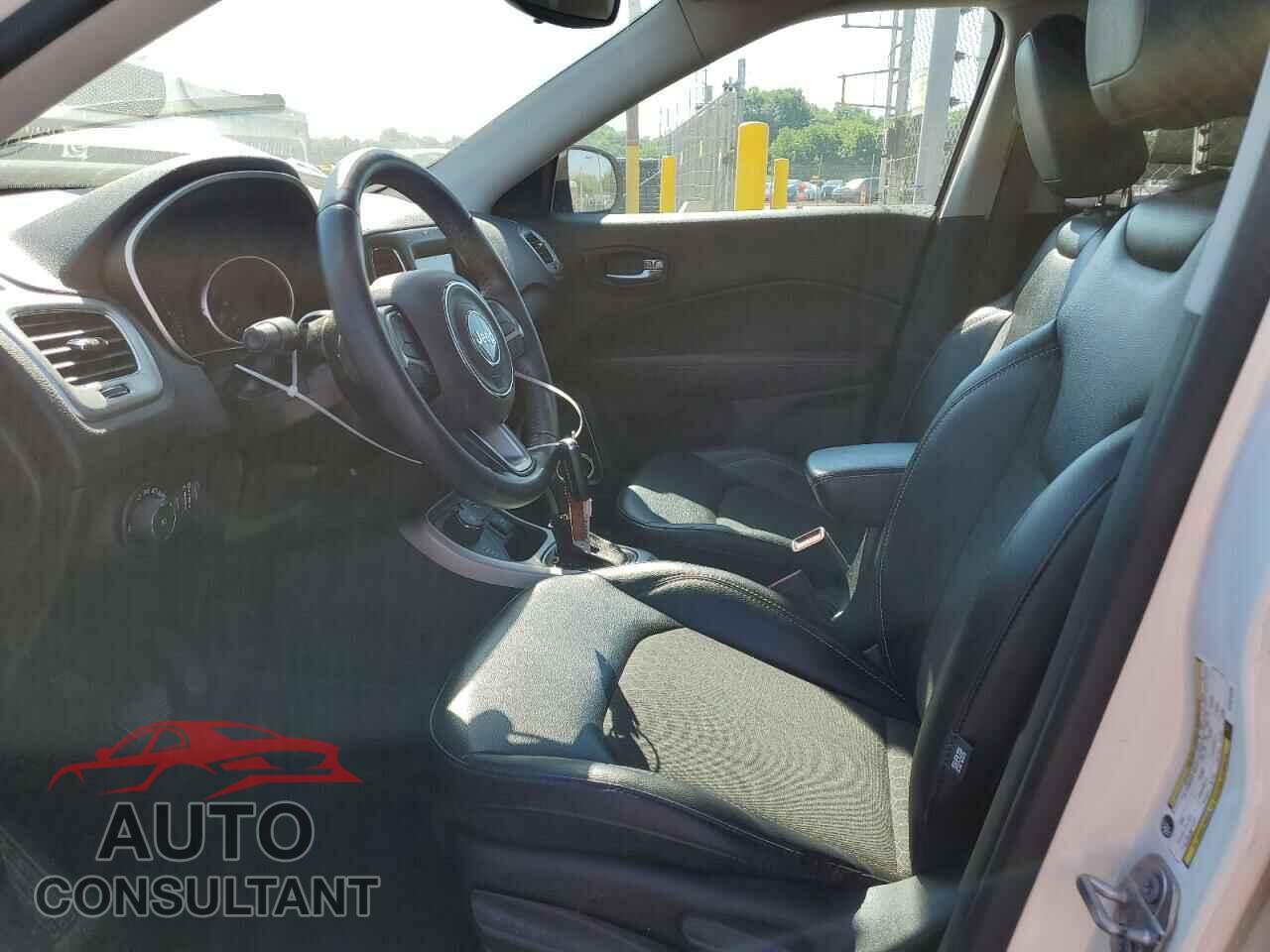 JEEP COMPASS 2019 - 3C4NJDBB7KT647526