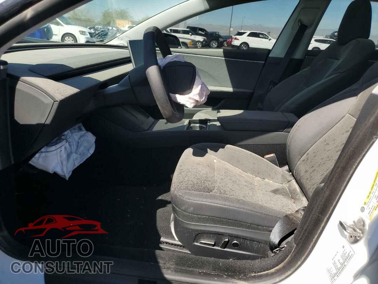 TESLA MODEL 3 2024 - 5YJ3E1EA2RF821959