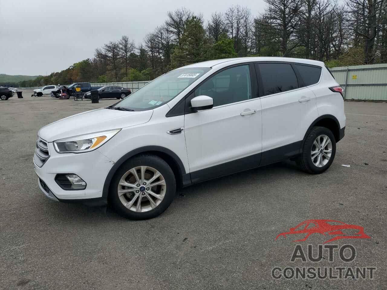 FORD ESCAPE 2017 - 1FMCU0GD1HUE40027