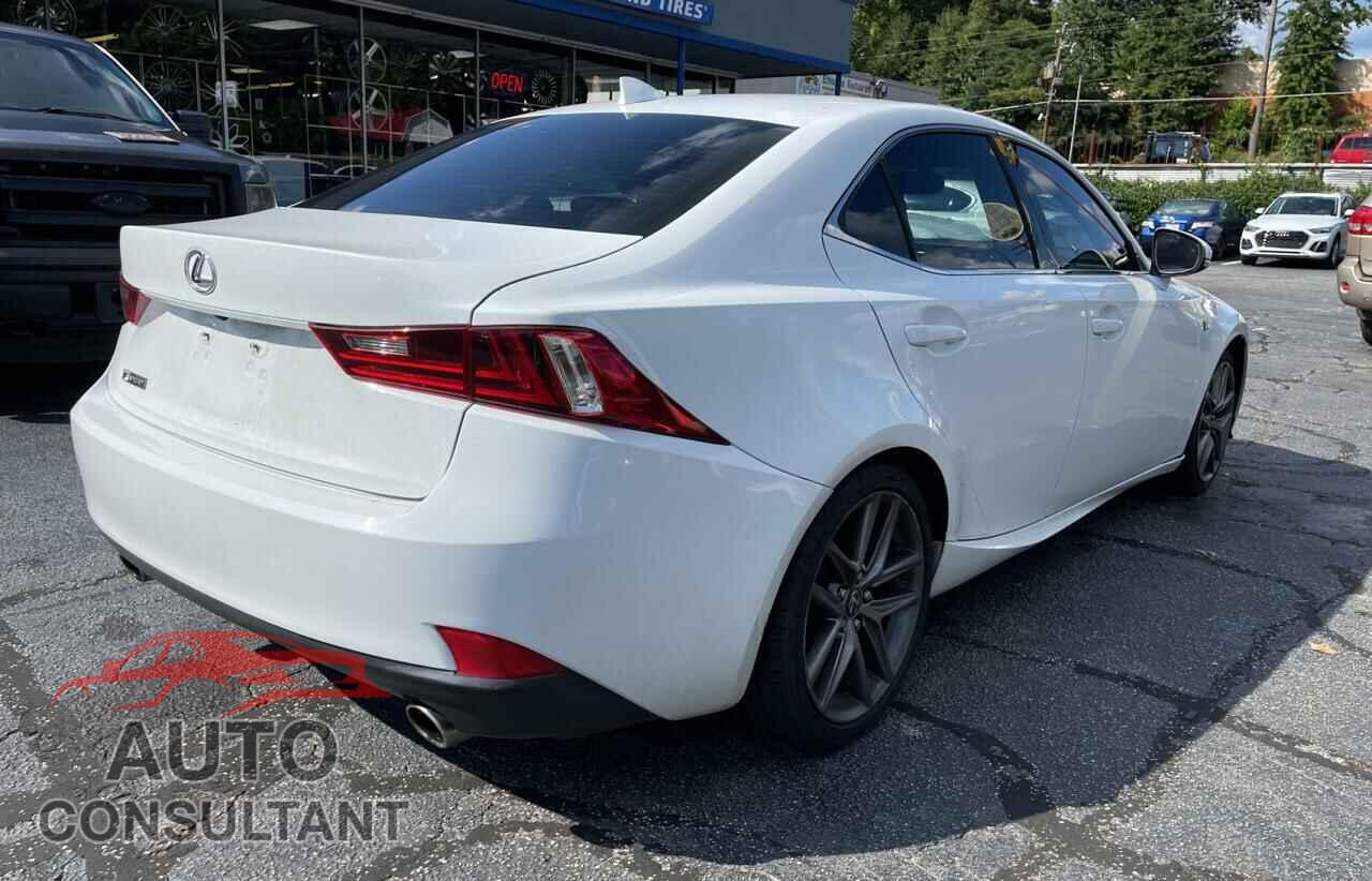 LEXUS IS 2016 - JTHBA1D2XG5004897