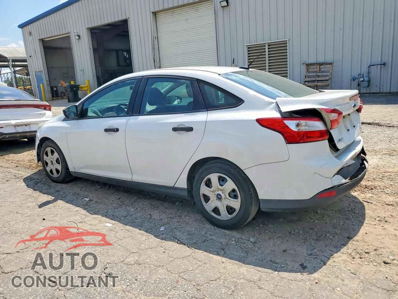 FORD FOCUS 2013 - 1FADP3E24DL174379