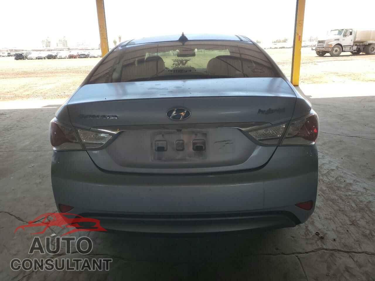 HYUNDAI SONATA 2012 - KMHEC4A48CA037538