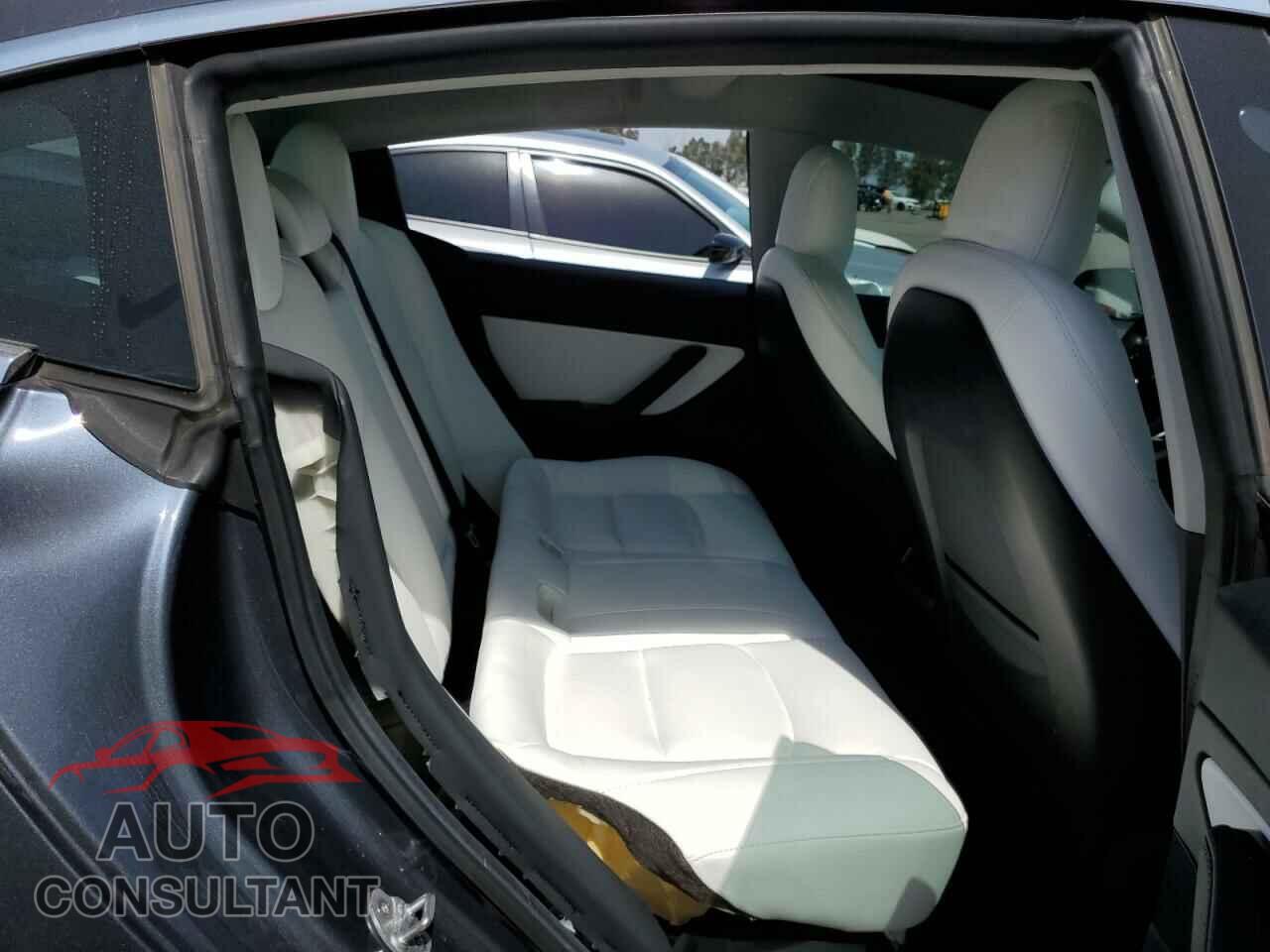 TESLA MODEL 3 2020 - 5YJ3E1EB8LF668732