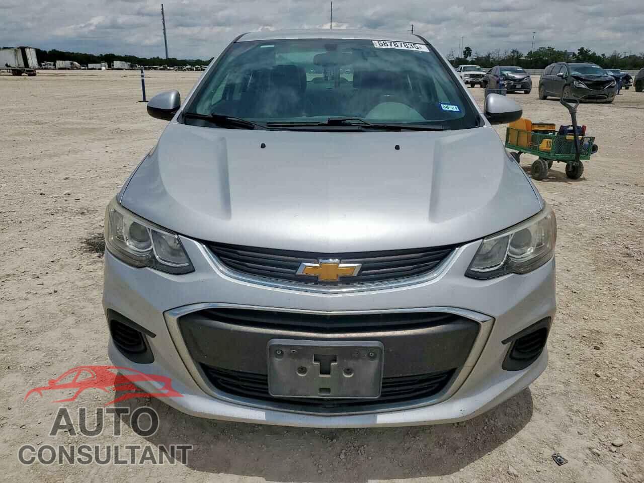 CHEVROLET SONIC 2017 - 1G1JF5SB3H4109189
