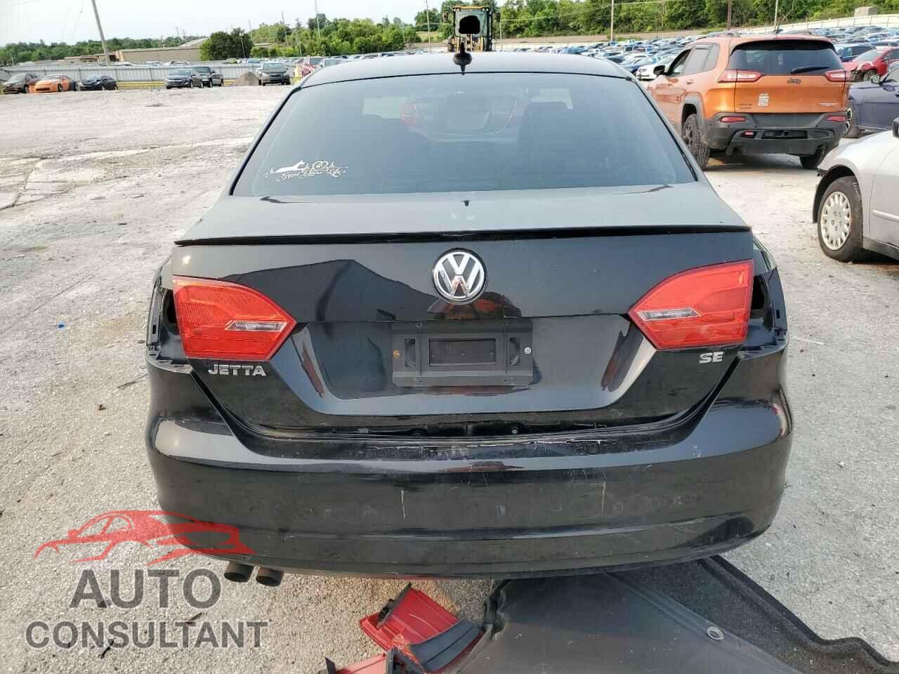 VOLKSWAGEN JETTA 2014 - 3VWB17AJ5EM443087