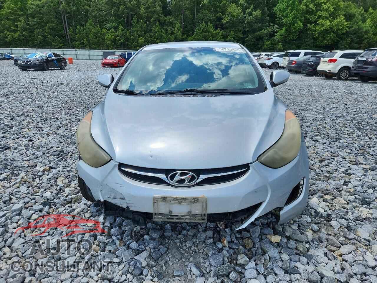 HYUNDAI ELANTRA 2013 - 5NPDH4AE7DH266653