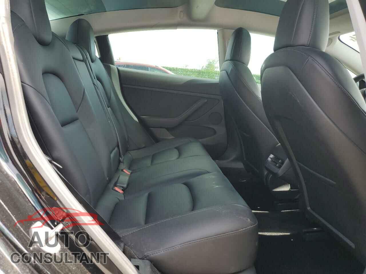 TESLA MODEL 3 2021 - 5YJ3E1EB9MF035643