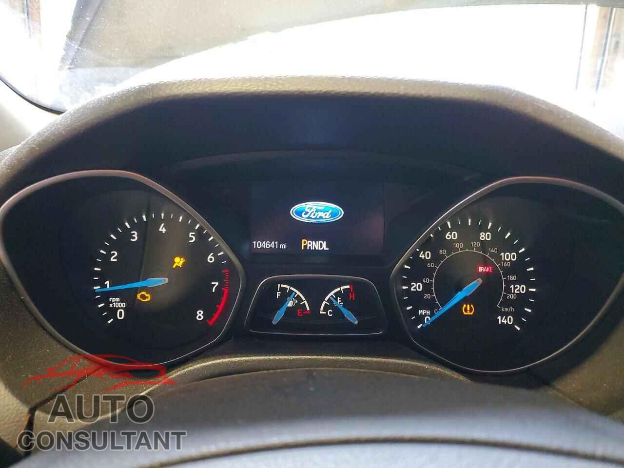 FORD FOCUS SE 2015 - 1FADP3K26FL222603