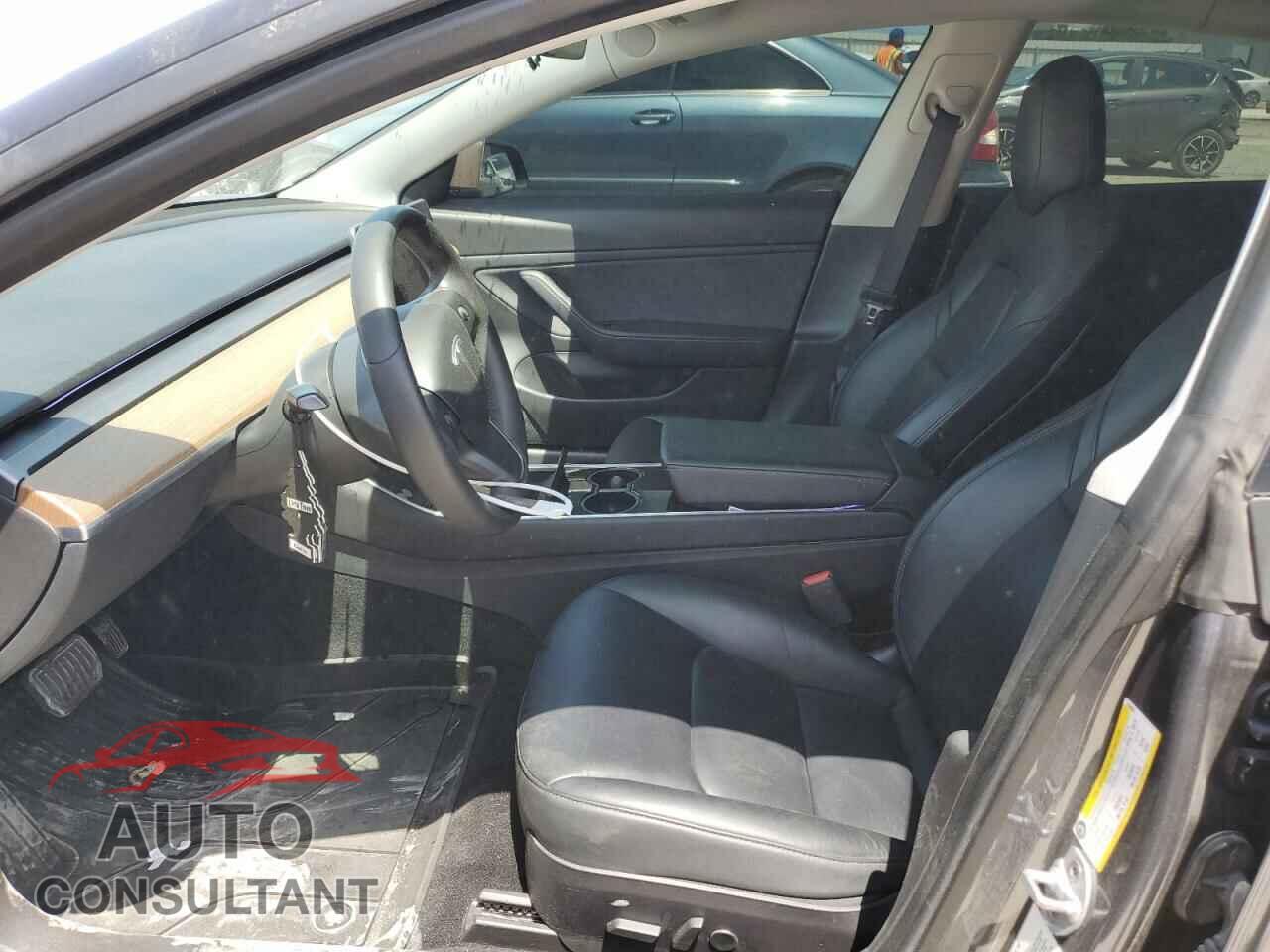 TESLA MODEL 3 2020 - 5YJ3E1EB8LF616257