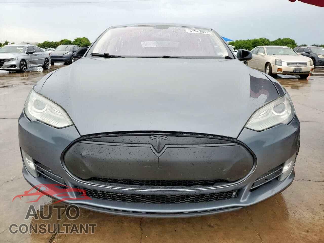 TESLA MODEL S 2013 - 5YJSA1CNXDFP16432