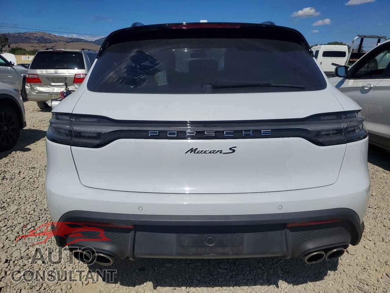 PORSCHE MACAN 2022 - WP1AG2A52NLB23048