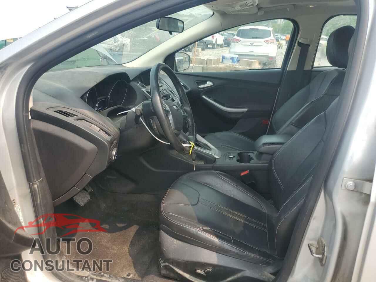 FORD FOCUS 2014 - 1FADP3F26EL299030