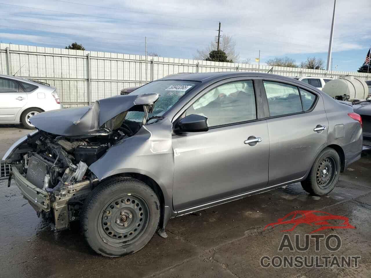 NISSAN VERSA 2017 - 3N1CN7AP7HL867724