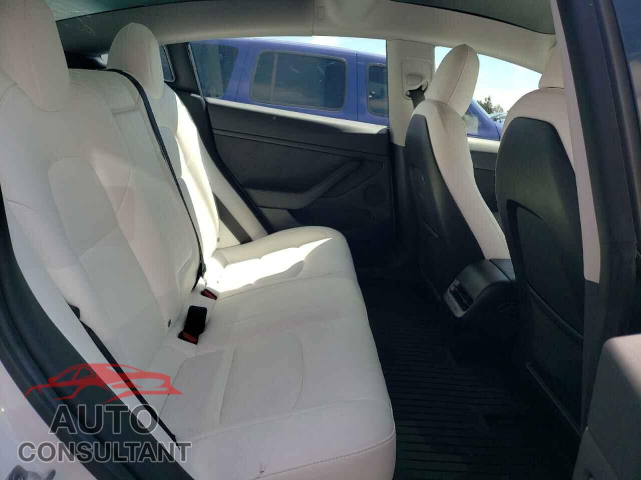 TESLA MODEL 3 2021 - 5YJ3E1EB3MF052065