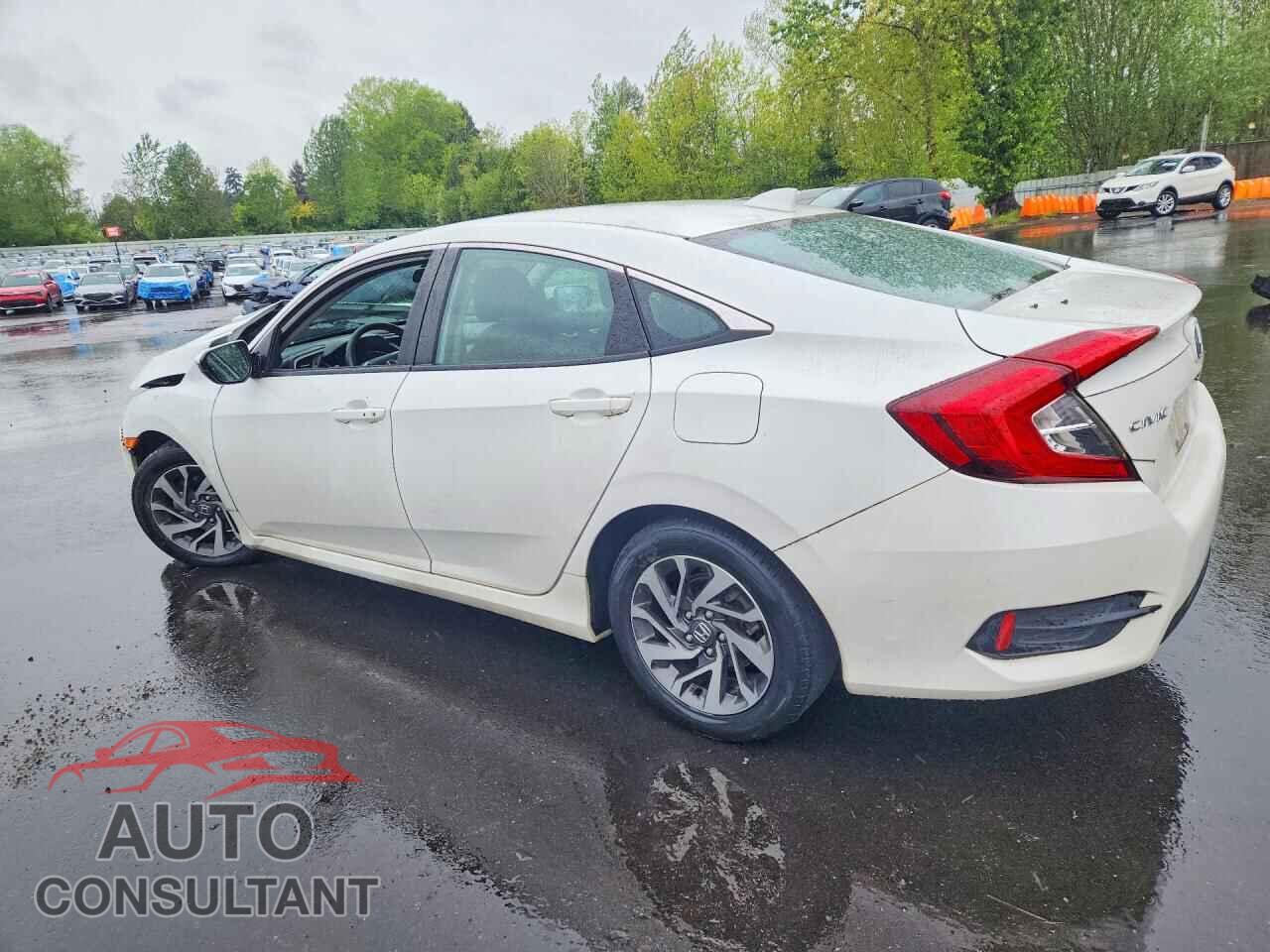 HONDA CIVIC 2018 - 2HGFC2F79JH542035