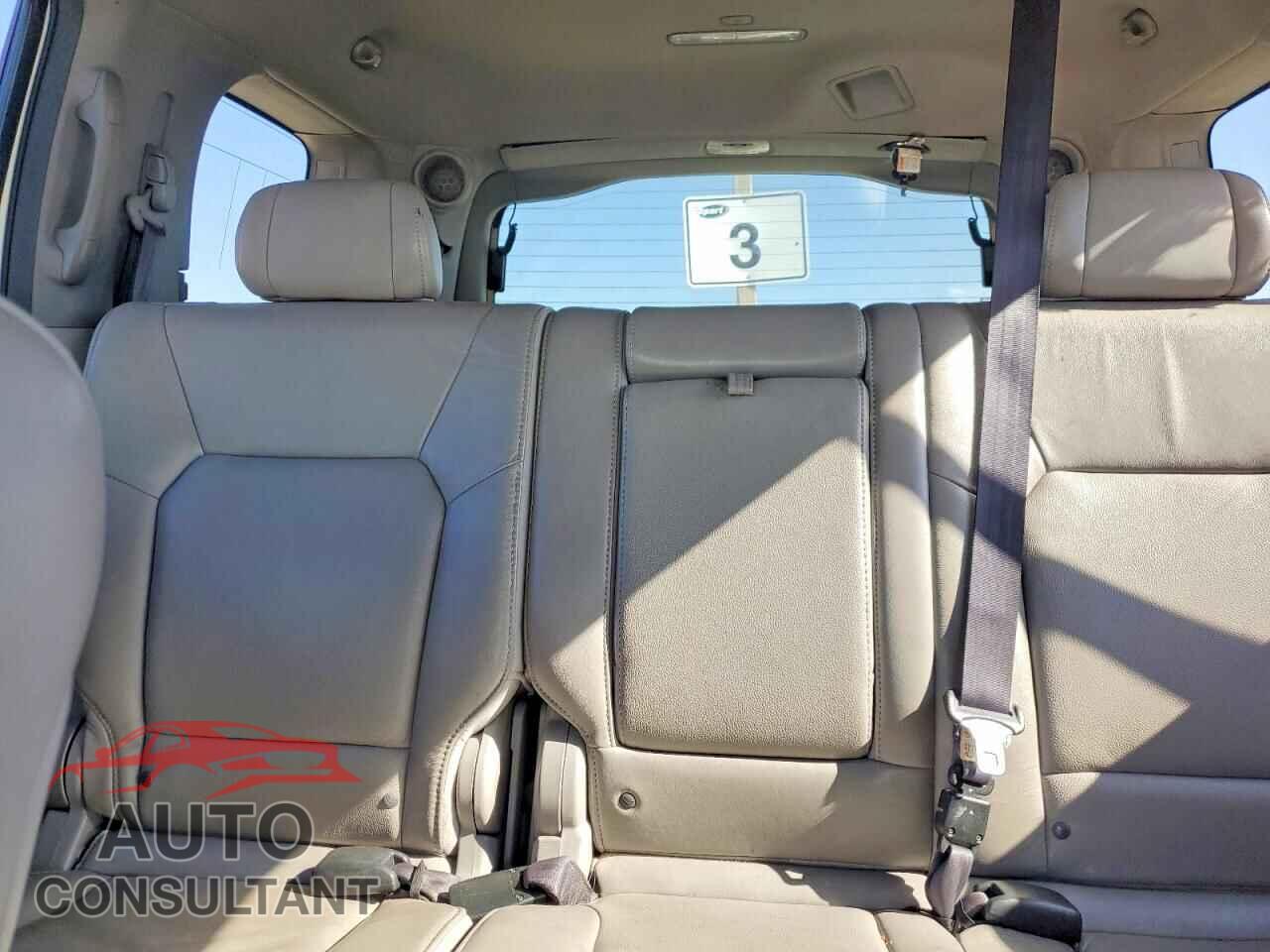 HONDA PILOT 2011 - 5FNYF3H79BB015881