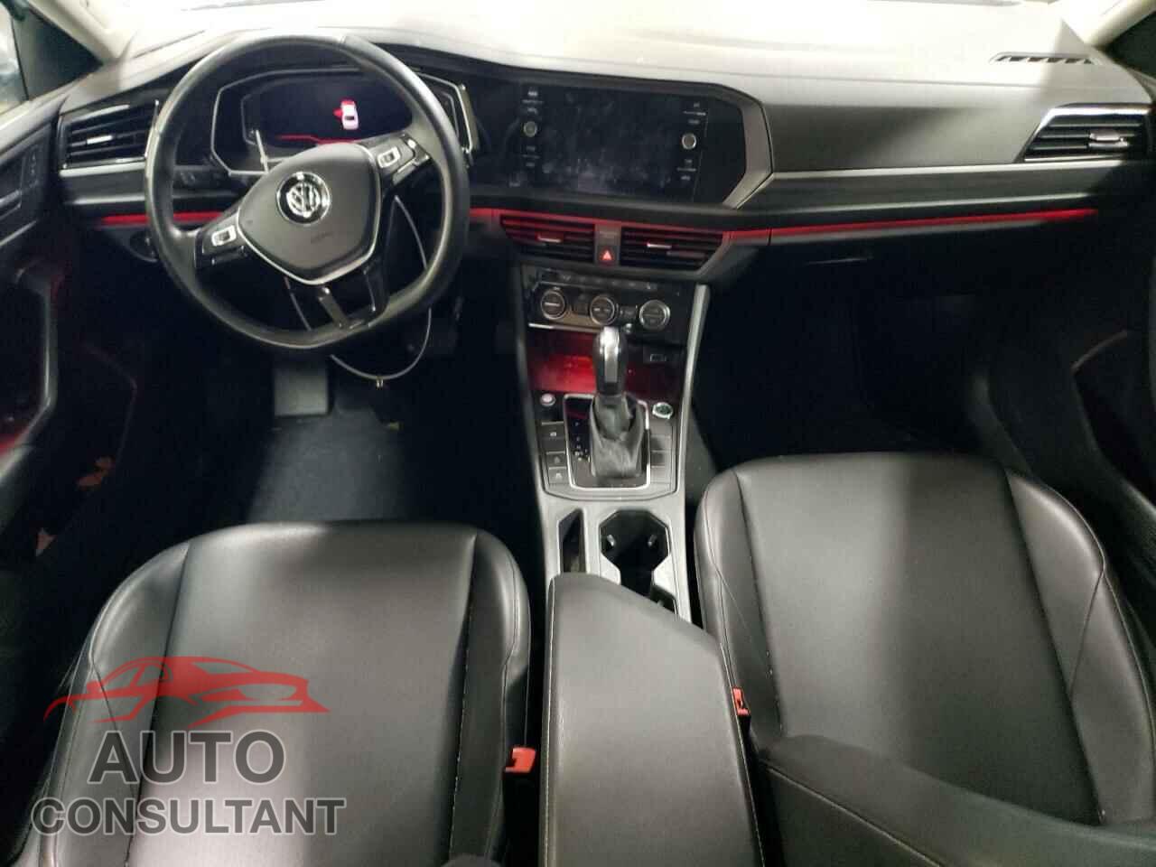 VOLKSWAGEN JETTA 2020 - 3VWEB7BU5LM026357