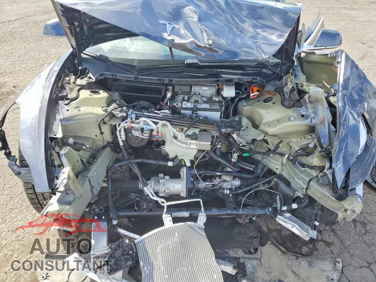 TESLA MODEL 3 2018 - 5YJ3E1EA8JF050976