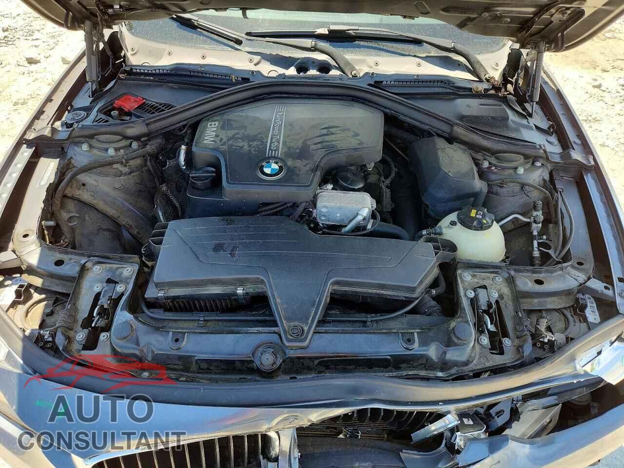 BMW 3 SERIES 2016 - WBA8E1G51GNU10179