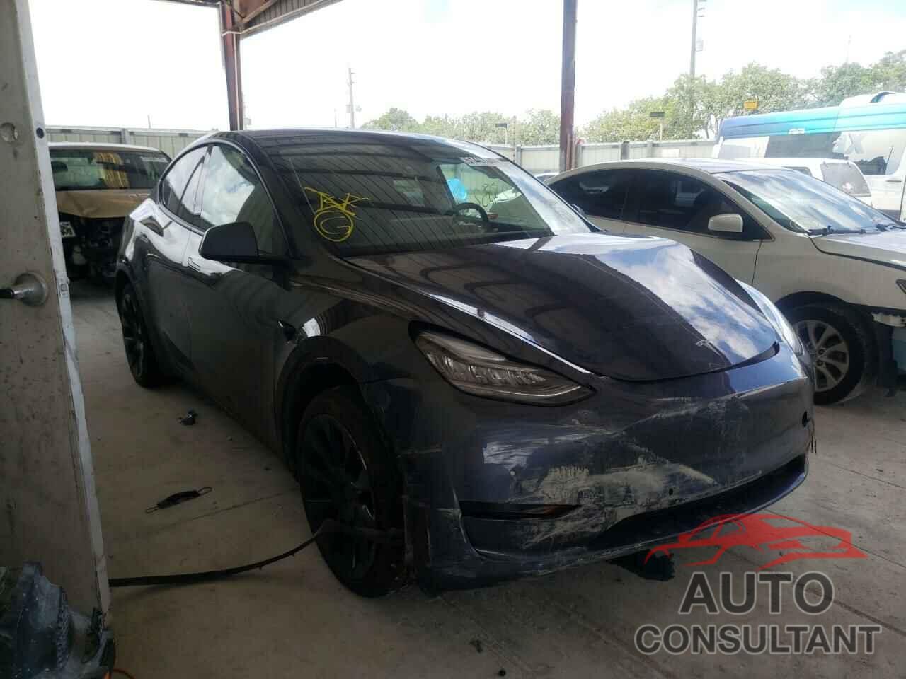 TESLA MODEL Y 2021 - 5YJYGDEE3MF191561