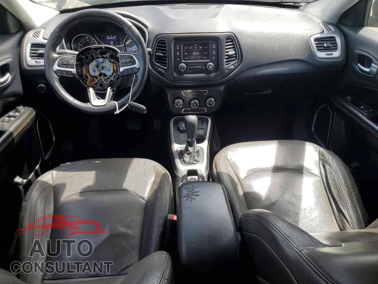 JEEP COMPASS 2017 - 3C4NJDAB9HT636411