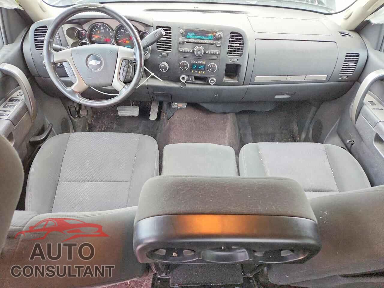 CHEVROLET SILVERADO 2013 - 1GCRKSE74DZ208564