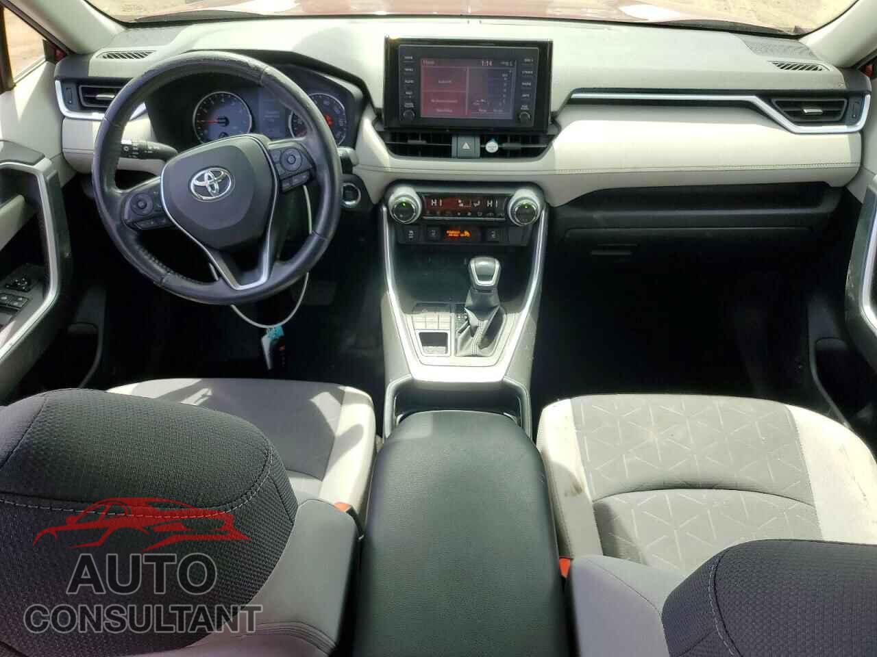 TOYOTA RAV4 2019 - JTMP1RFV3KD026087