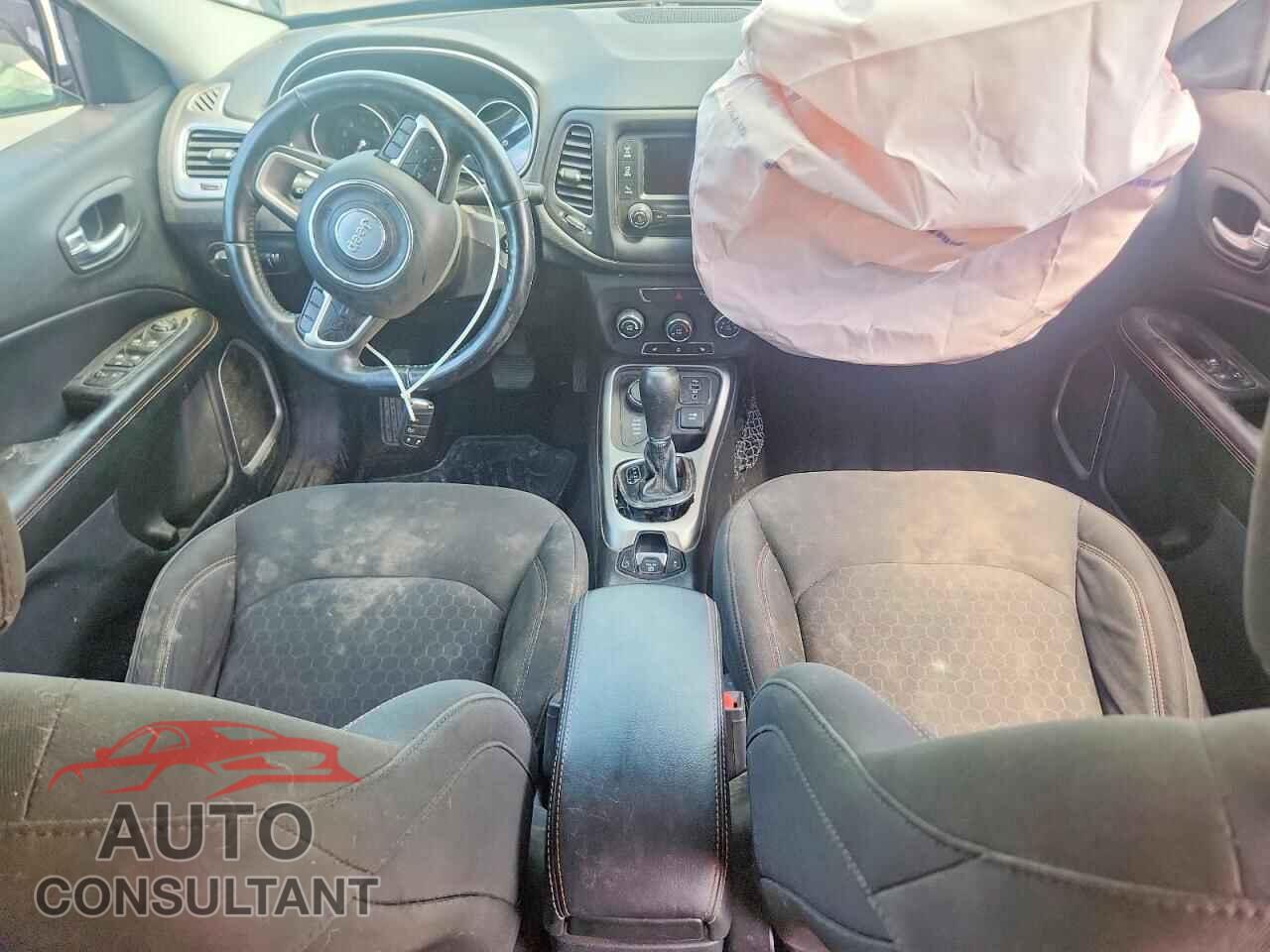 JEEP COMPASS 2017 - 3C4NJDAB4HT667212