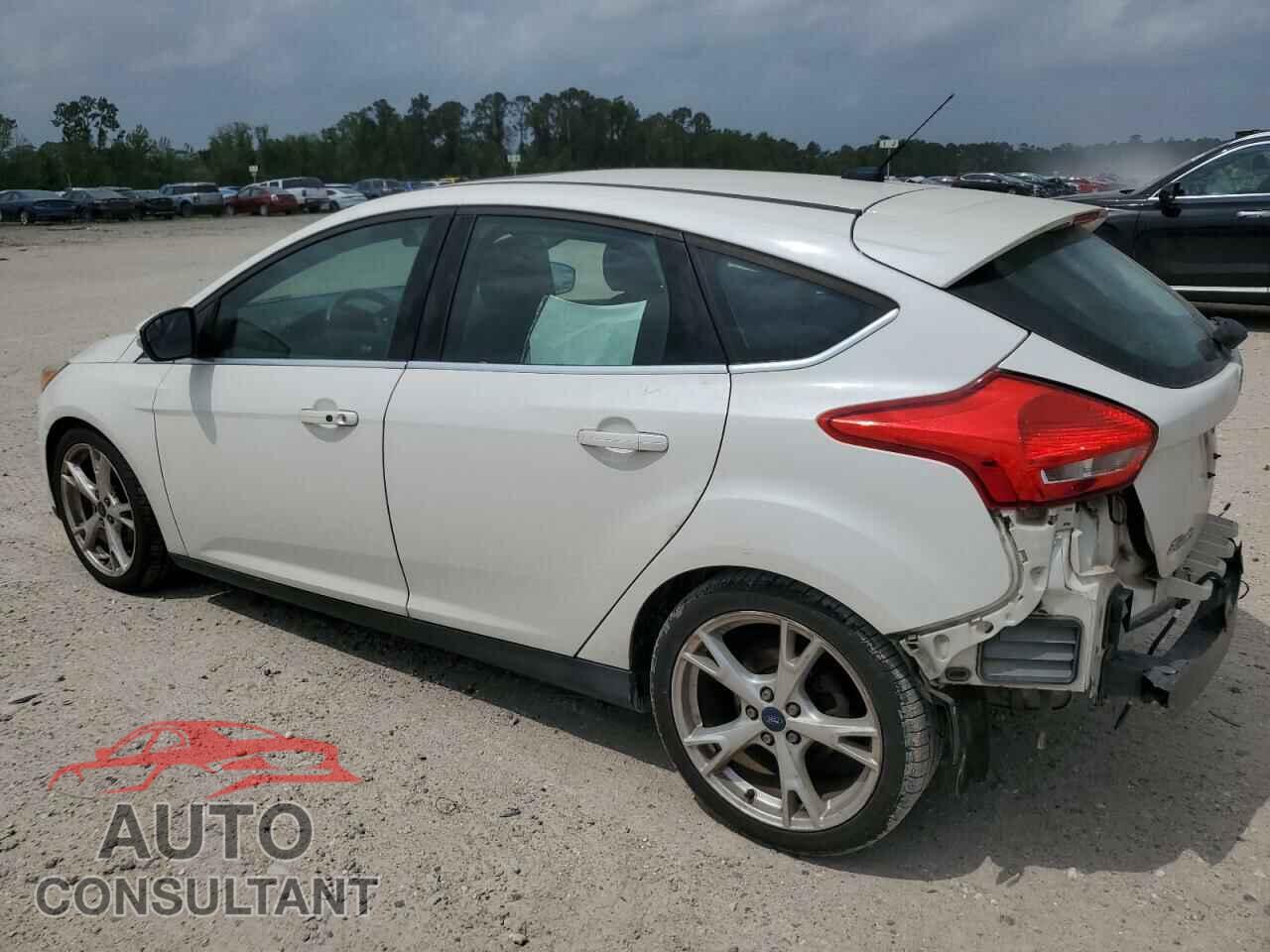 FORD FOCUS 2016 - 1FADP3N21GL374317