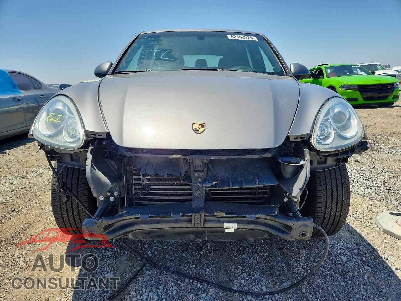 PORSCHE CAYENNE 2012 - WP1AA2A21CLA02645