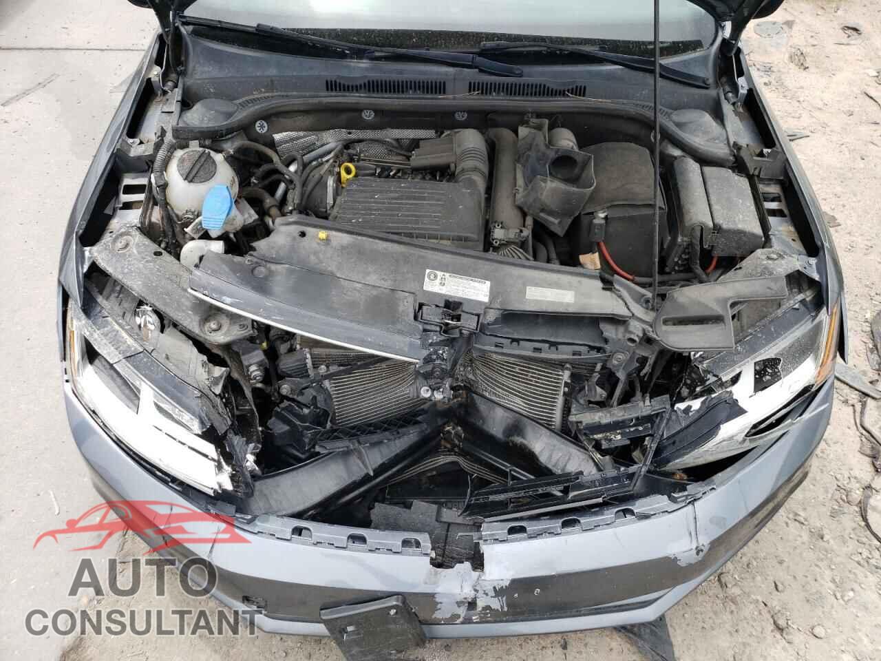 VOLKSWAGEN JETTA 2017 - 3VW2B7AJ8HM306839