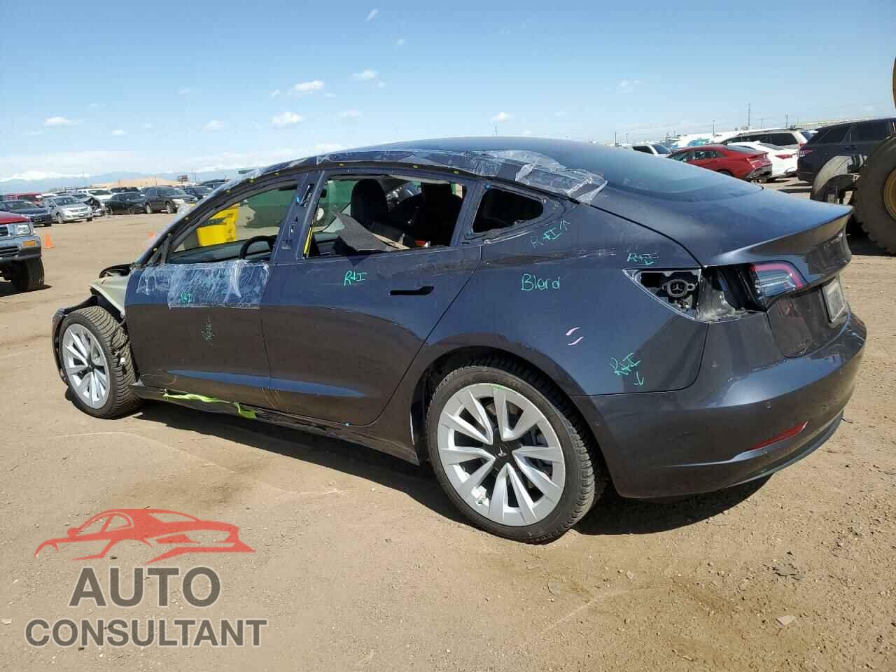 TESLA MODEL 3 2021 - 5YJ3E1EB7MF064977
