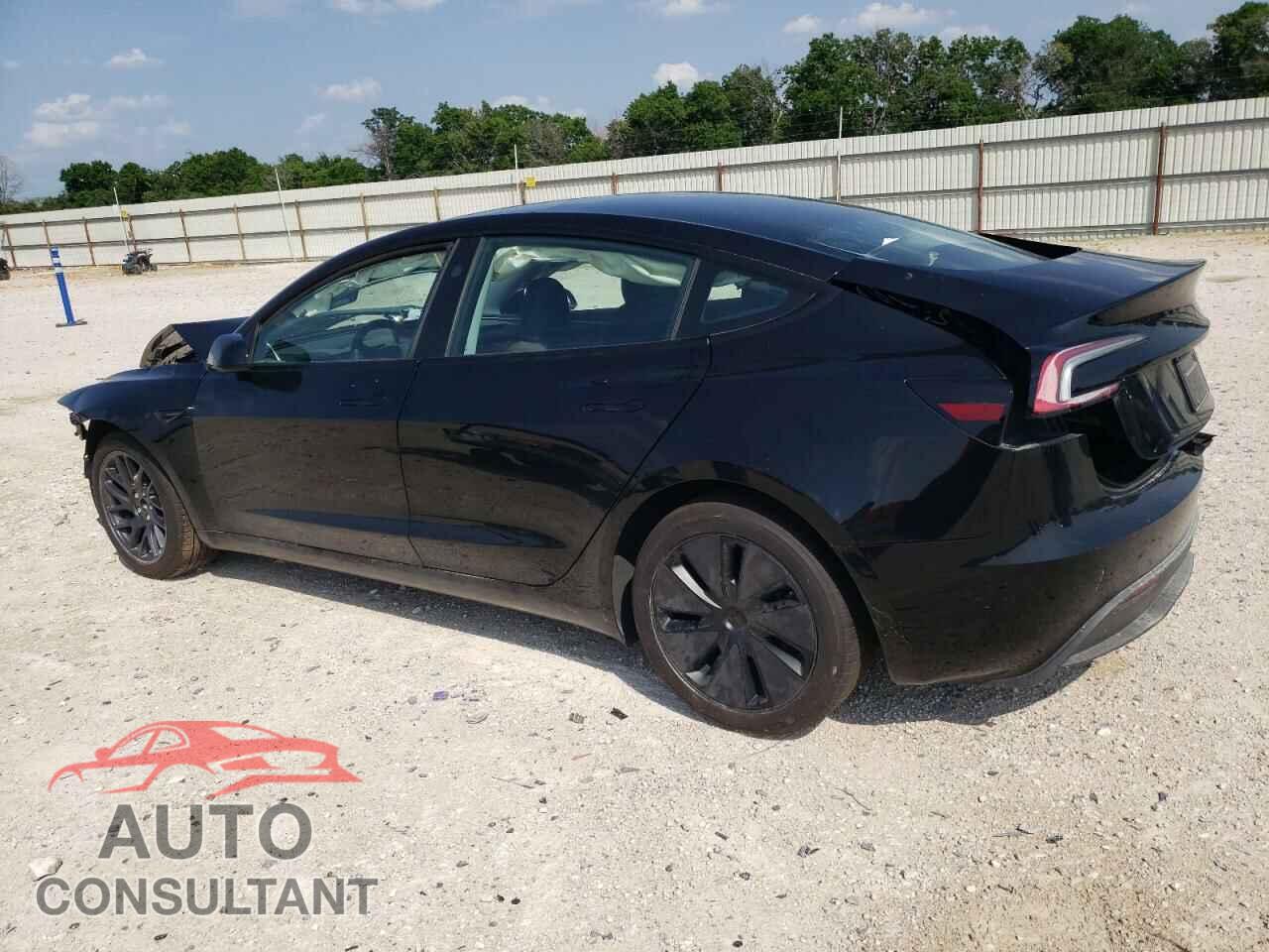 TESLA MODEL 3 2024 - 5YJ3E1EA4RF731020