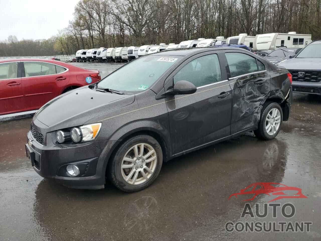 CHEVROLET SONIC 2013 - 1G1JC5SGXD4190111