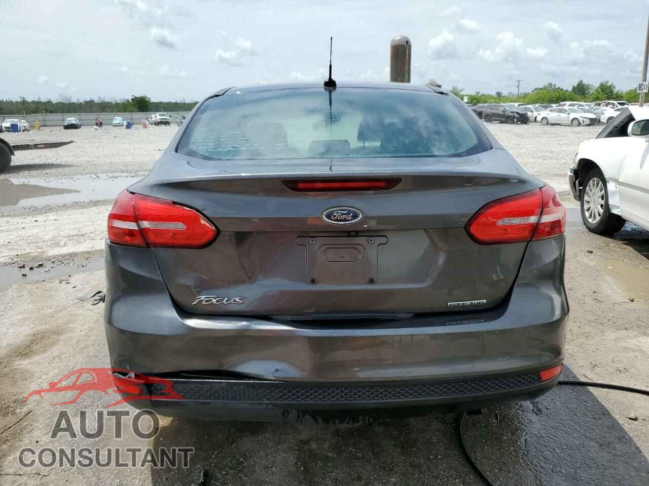 FORD FOCUS 2015 - 1FADP3E24FL353931