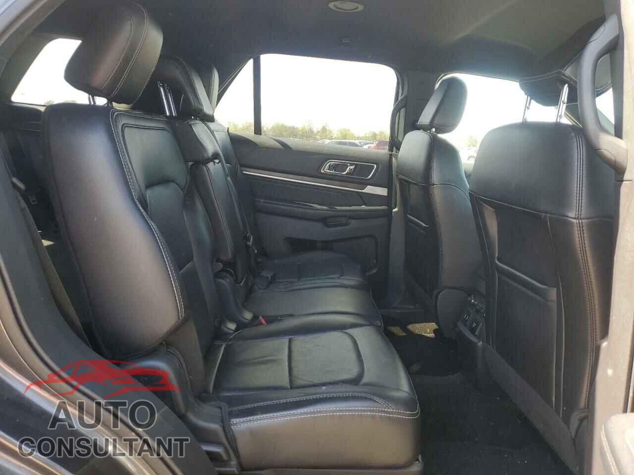FORD EXPLORER 2018 - 1FM5K8F89JGB45375