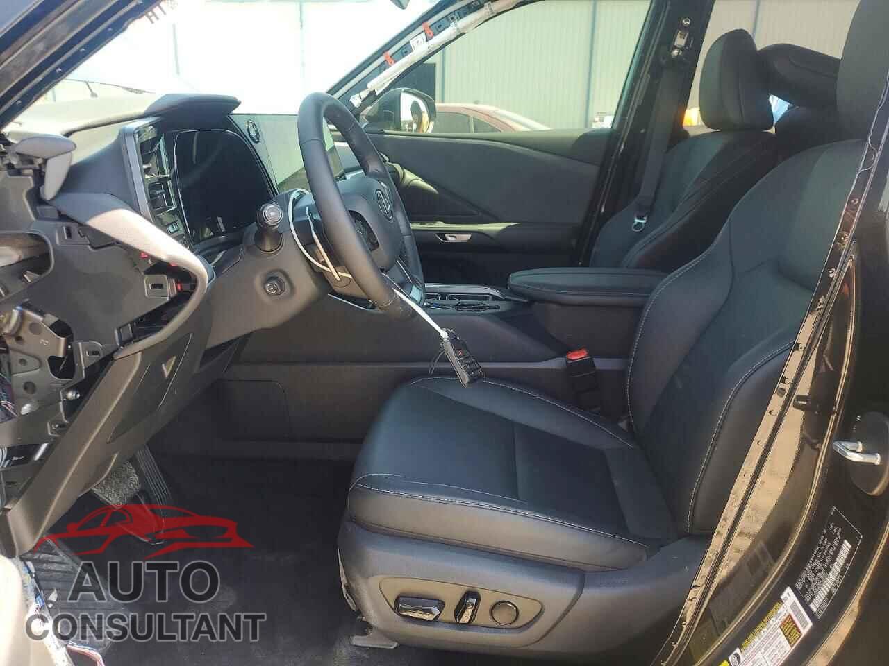 LEXUS UNKNOWN 2025 - 5TDAAAB6XSS032642