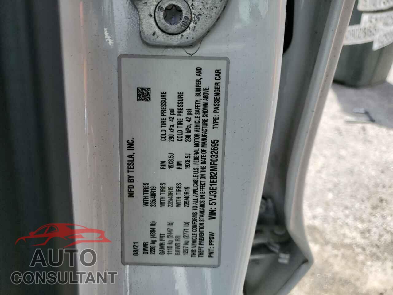TESLA MODEL 3 2021 - 5YJ3E1EB2MF032695