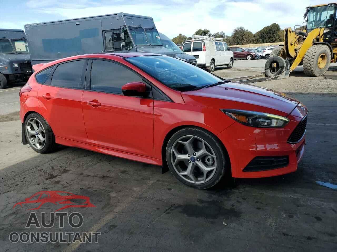 FORD FOCUS 2017 - 1FADP3L93HL308577