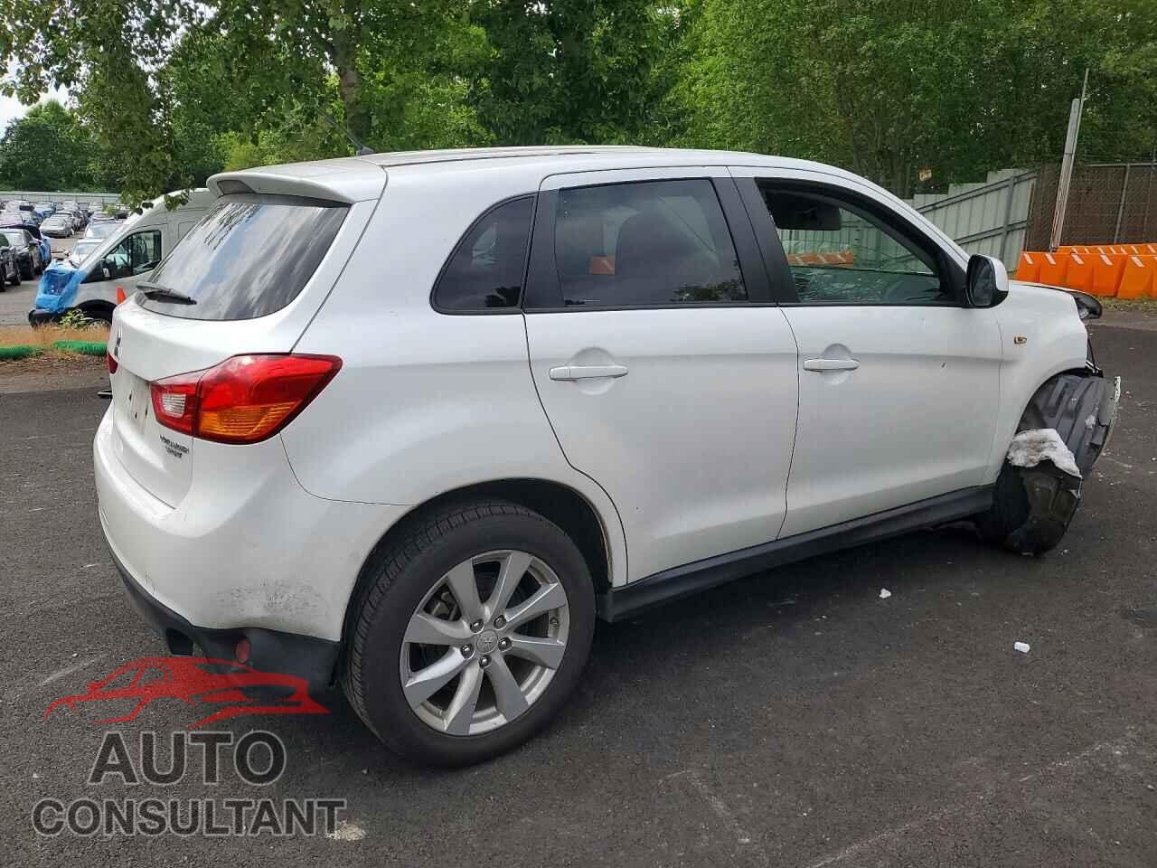 MITSUBISHI OUTLANDER 2014 - 4A4AP3AU2EE018313