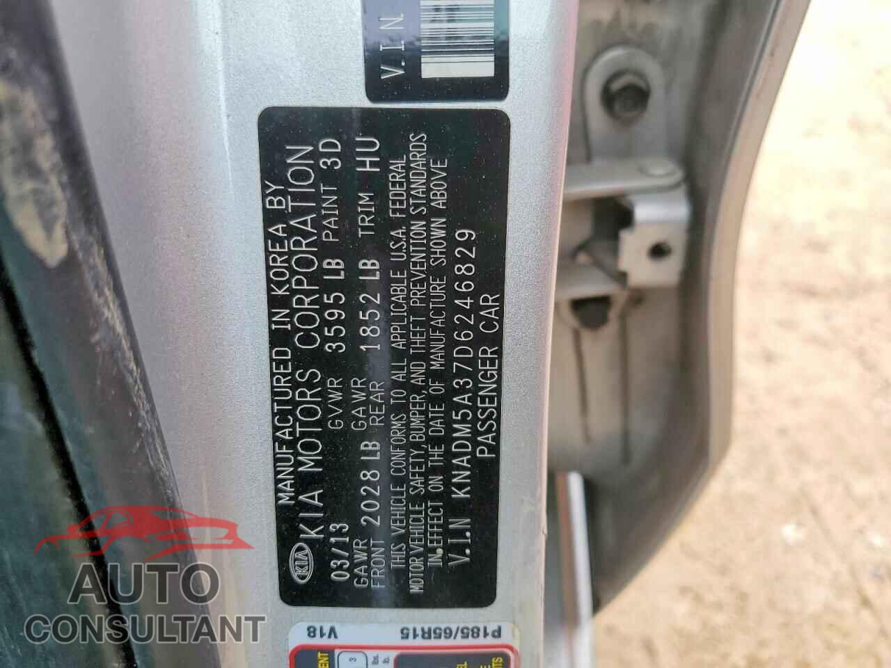 KIA RIO 2013 - KNADM5A37D6246829