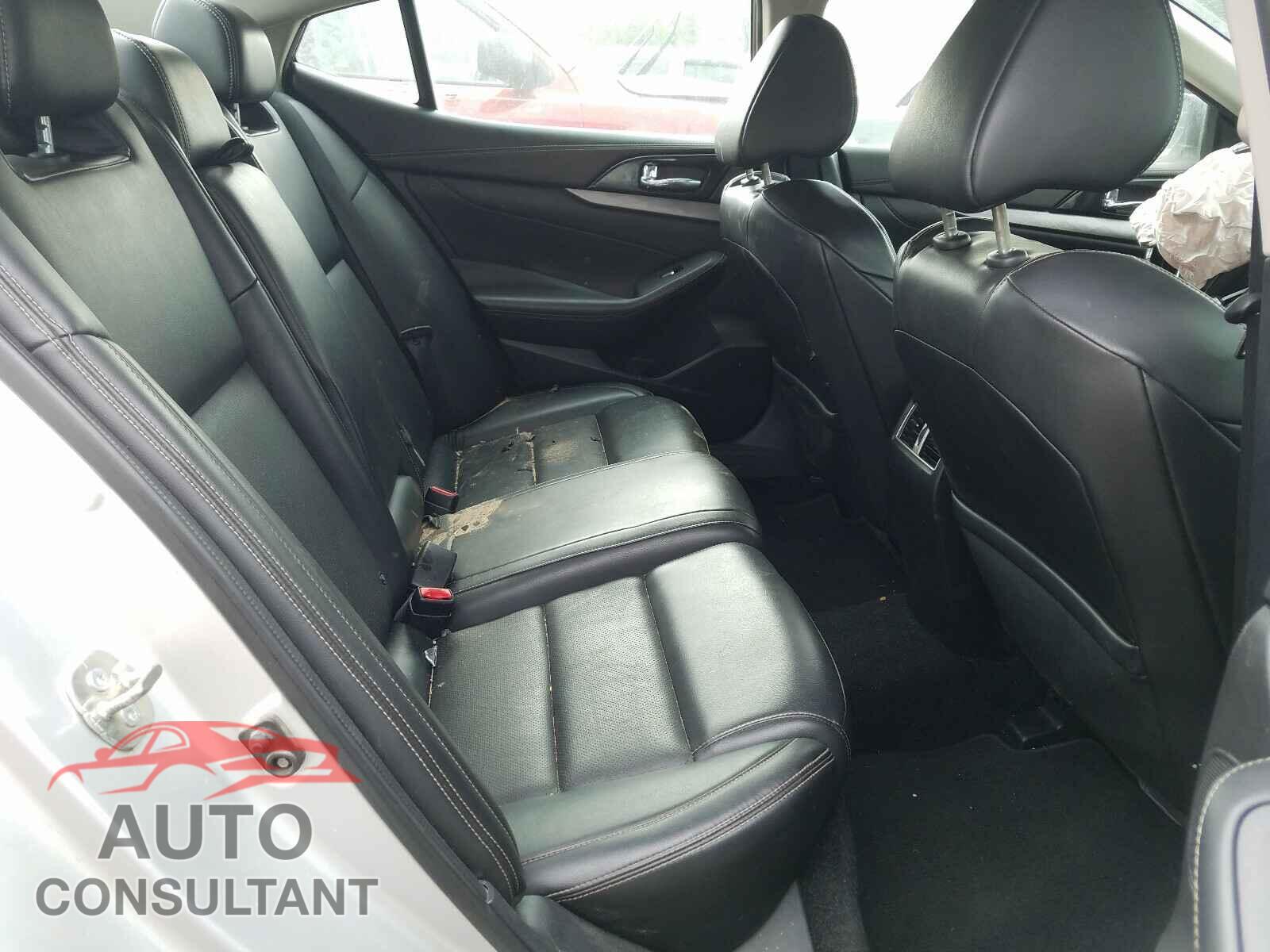 NISSAN MAXIMA 2018 - 1N4AA6AP9JC378906