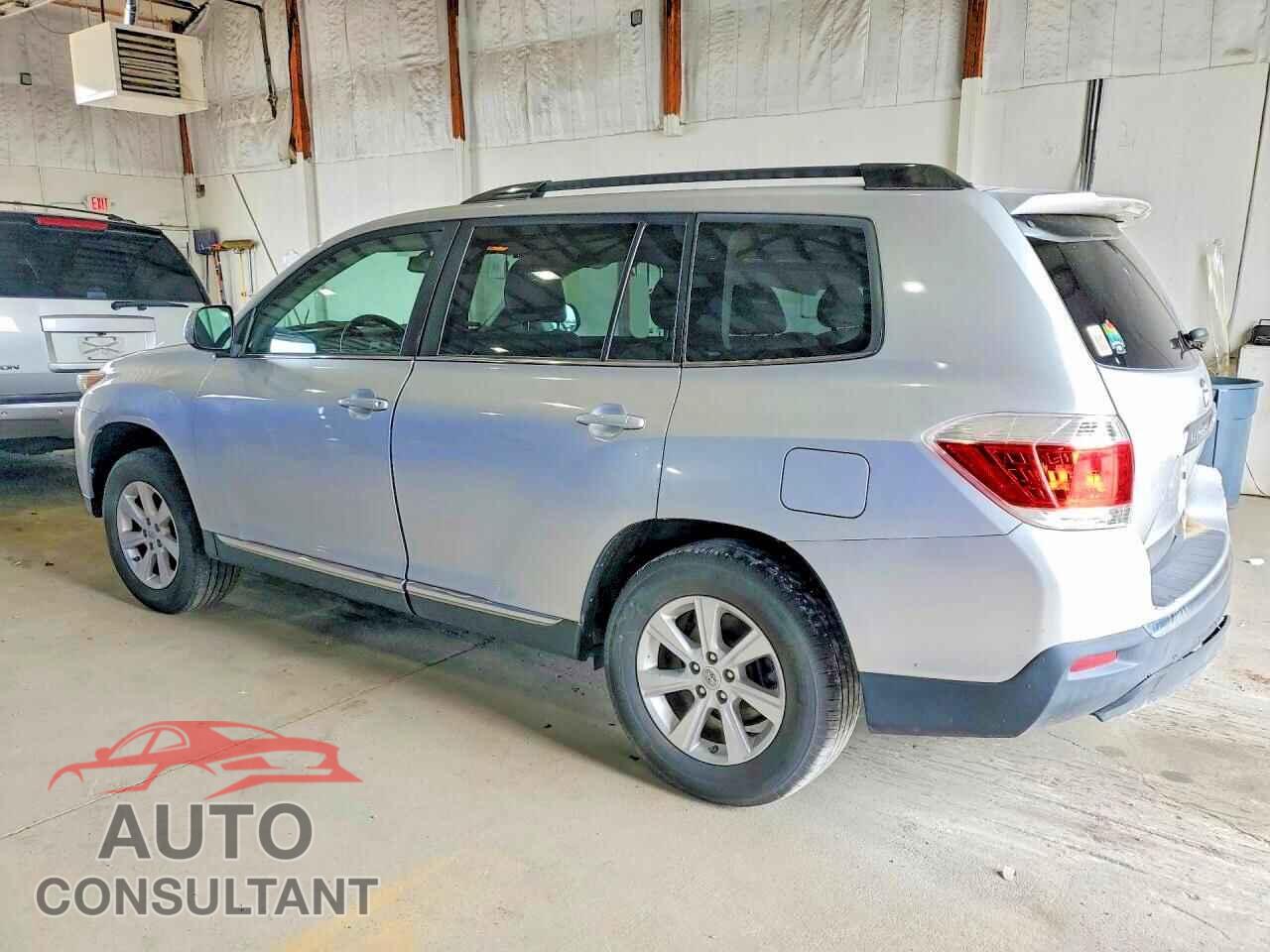 TOYOTA HIGHLANDER 2011 - 5TDZK3EH6BS024322