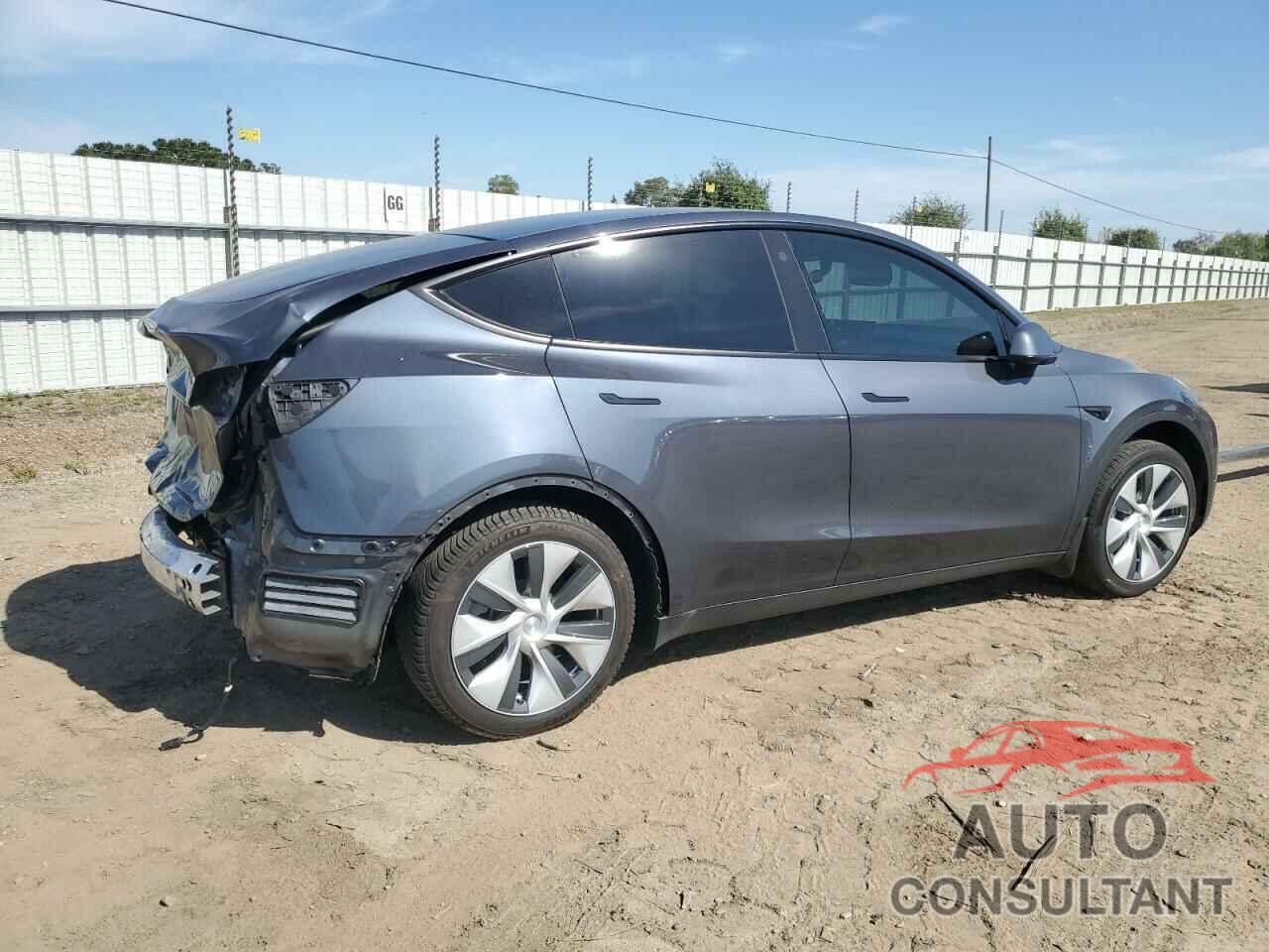 TESLA MODEL Y 2021 - 5YJYGDED6MF110558