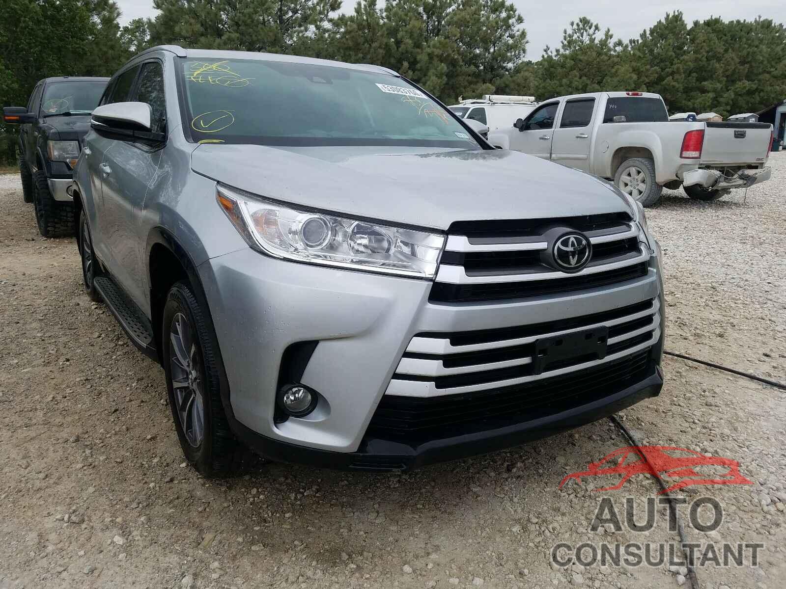 TOYOTA HIGHLANDER 2019 - 5TDKZRFH9KS561524