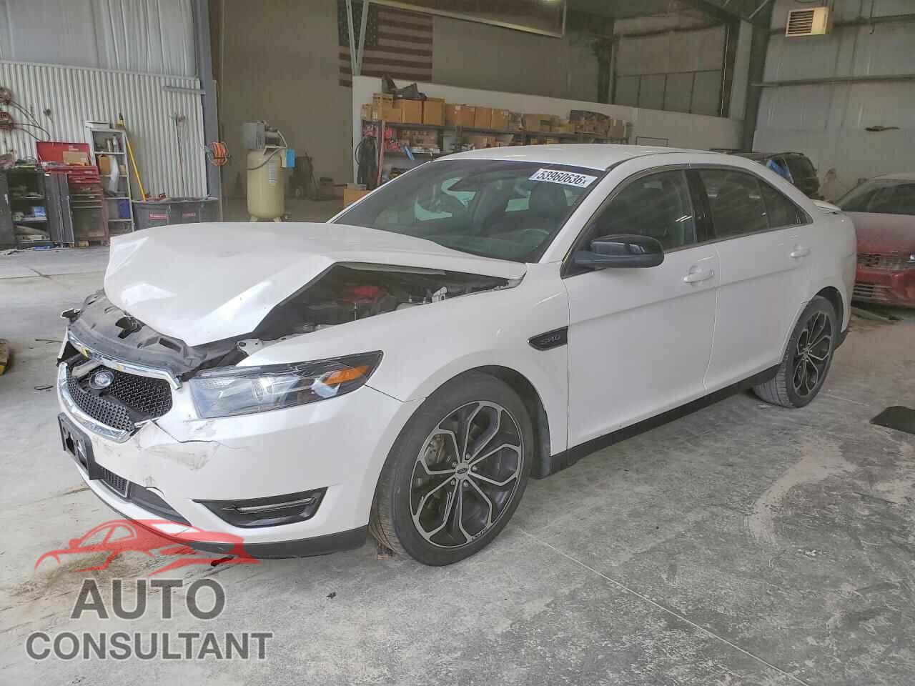 FORD TAURUS 2018 - 1FAHP2KT0JG118064