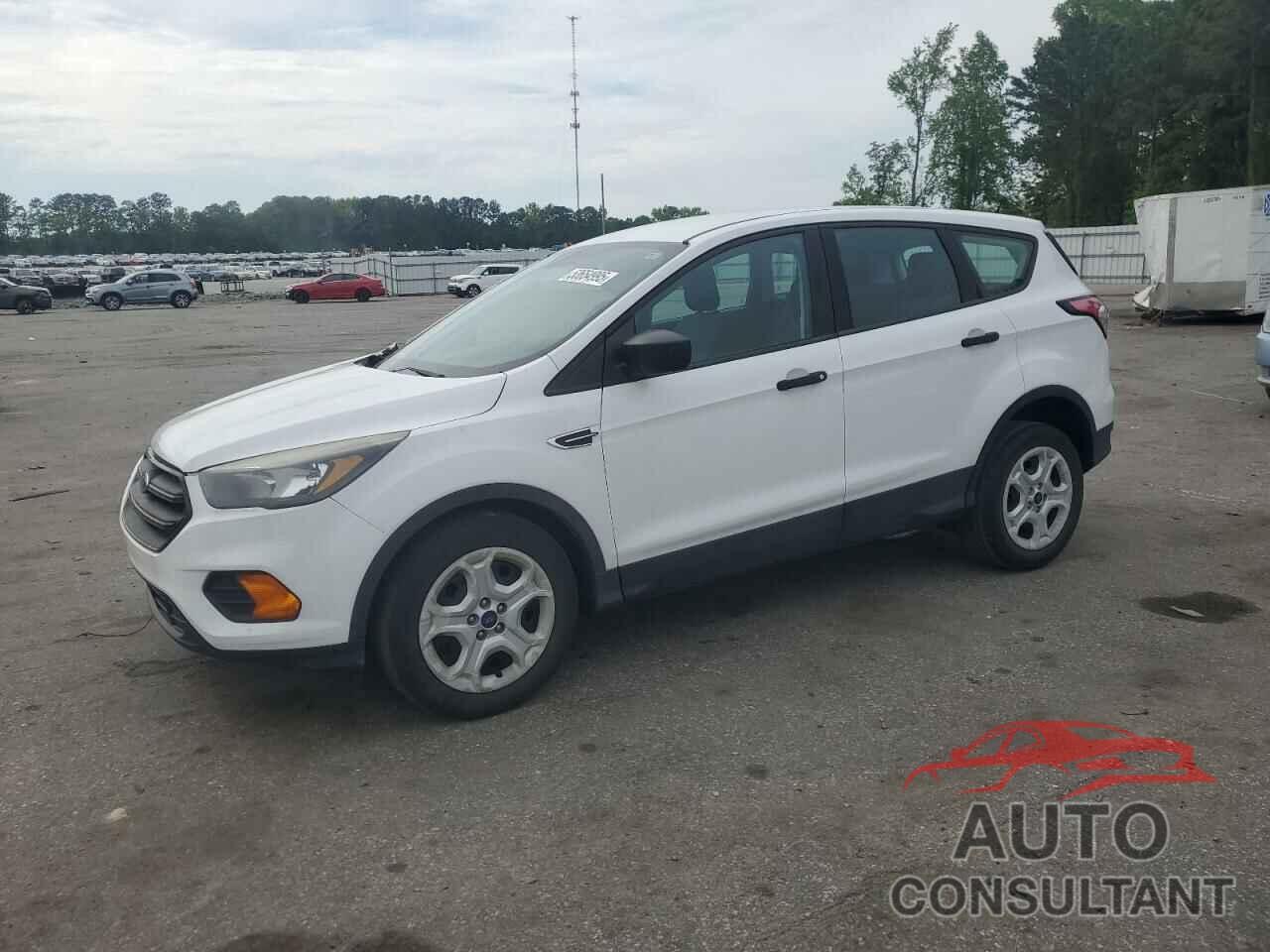 FORD ESCAPE 2018 - 1FMCU0F73JUA58597